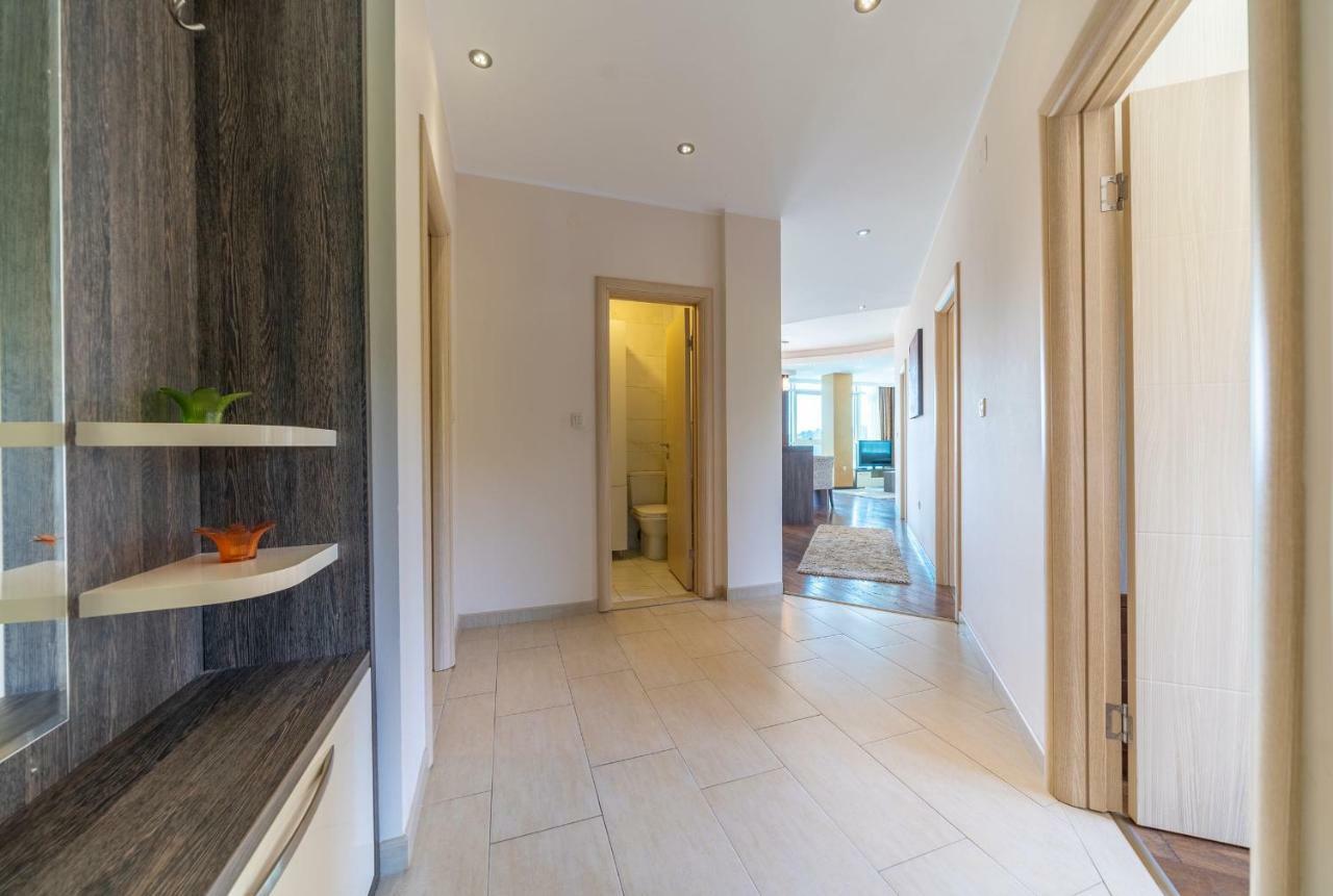 Crystall Apartment Budva